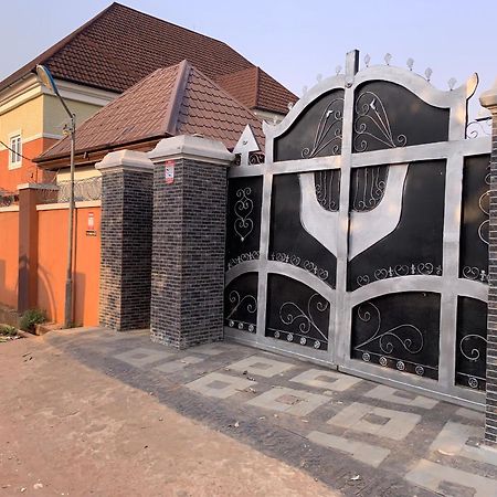 Luxury 3-Bedrooms, 3 Bathrooms Apartment At Oxford Villa Nnewi Exterior photo