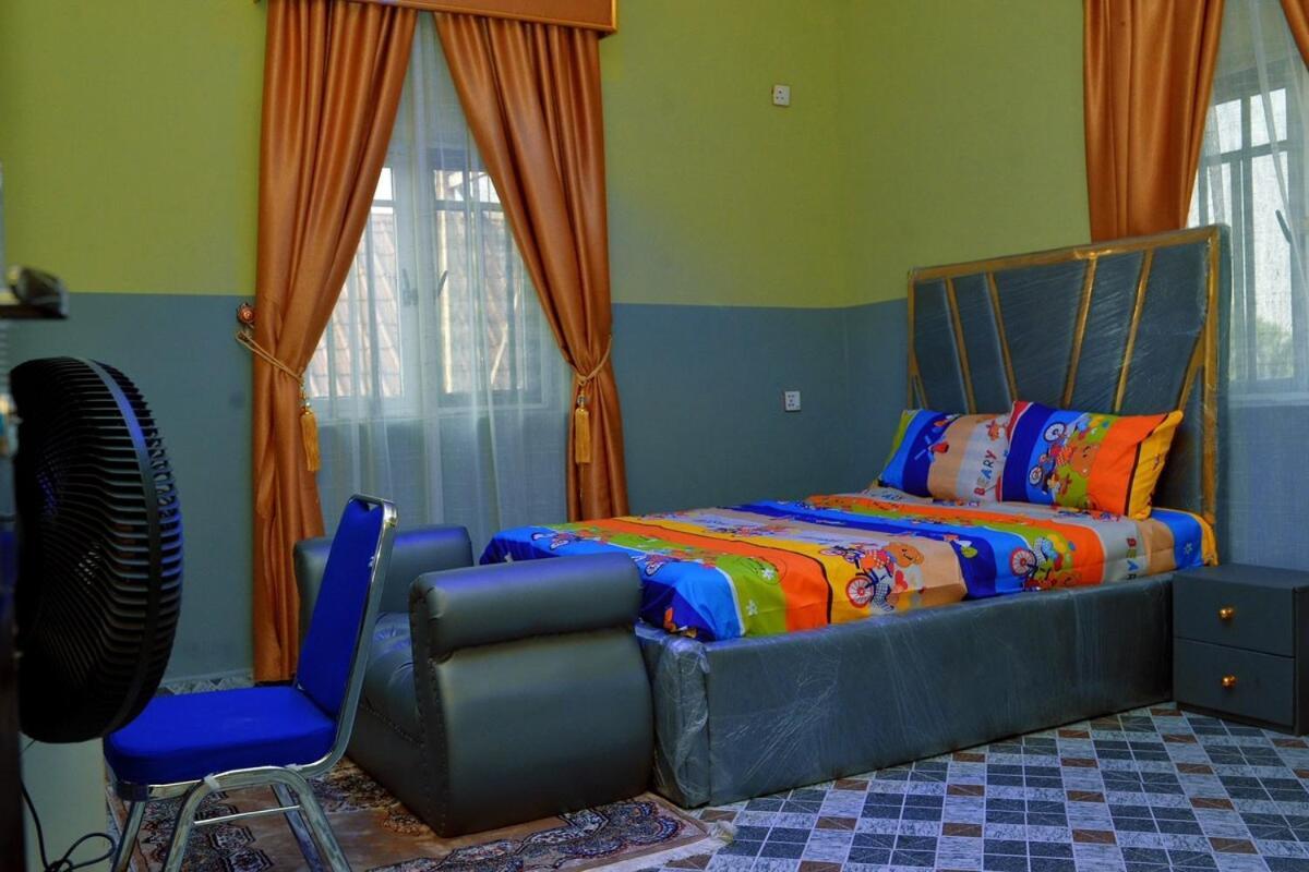 Luxury 3-Bedrooms, 3 Bathrooms Apartment At Oxford Villa Nnewi Exterior photo