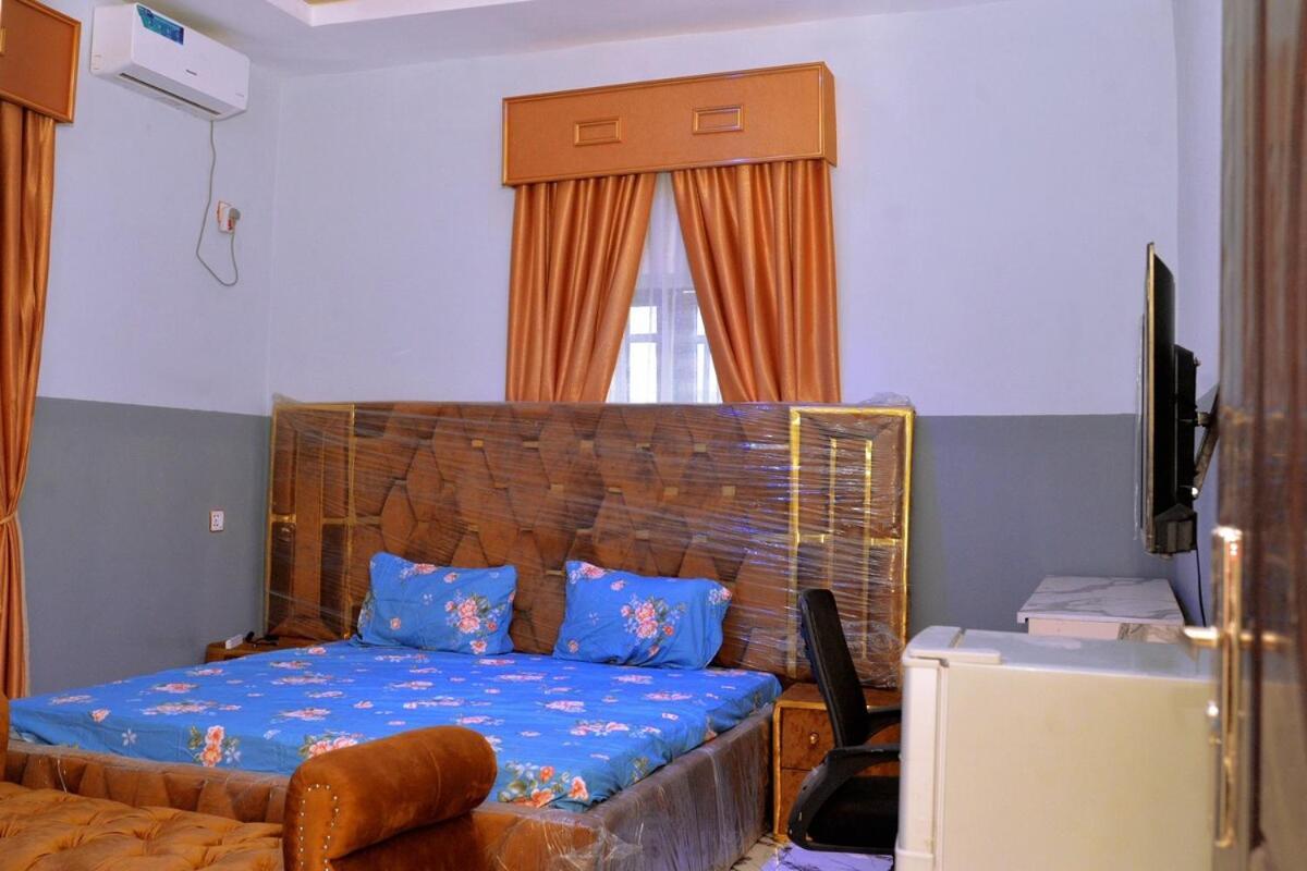 Luxury 3-Bedrooms, 3 Bathrooms Apartment At Oxford Villa Nnewi Exterior photo